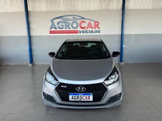 HYUNDAI HB20 1.6 R SPEC 16V FLEX 4P AUTOMÁTICO HYUNDAI HB20 1.6 R SPEC 16V FLEX 4P AUTOMÁTICO